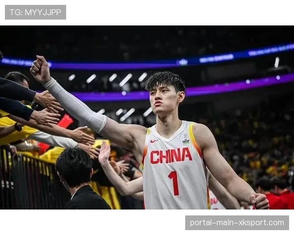 中国男篮徐杰曾凡博因伤退出世预赛，14人名单非最强阵容